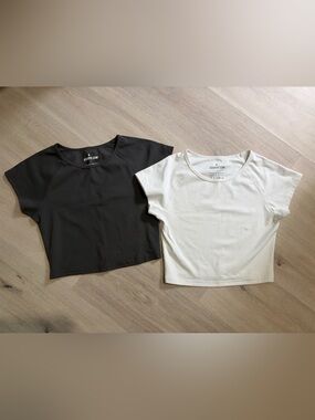 Azur Fit - Fitted Crop Tee Set - Dark Charcoal Grey & White